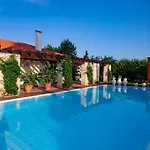 Spaziosa Con Piscina E Giardino, Villa Polignano a Mare
