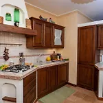 Spaziosa Con Piscina E Giardino, *